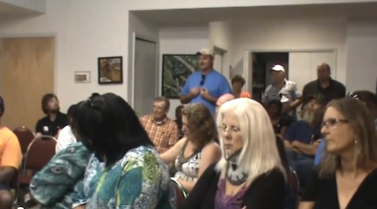 SRO at public candidate debate in Oak Hill / Headline Surfer®