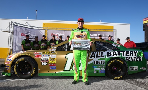 Kyle Busch wins pole for Coke Zero 400 at Daytona International Speedway / Headline Surfer