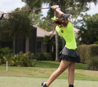 Jennifer Hide with the Bethune-Cookman women golfers / Headline Surfer