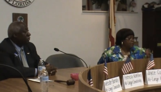 Pat Northey a no-show at Oak Hill public candidate debate / Headline Surfer®