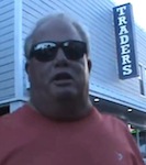 Traders bar associates try to stop media videotaping of public drinking / Headline Surfer