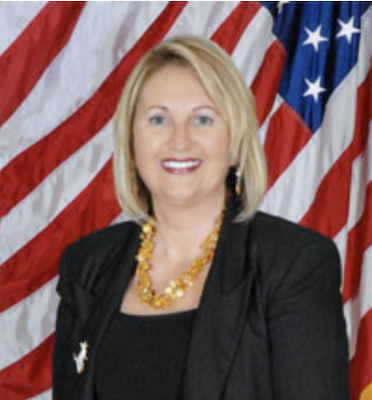 Deltona Mayor Heidi Herzberg / Headliune Surfer