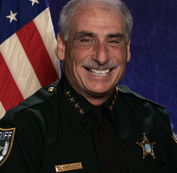 Sheriff Mike Chitwood / Headline Surfer